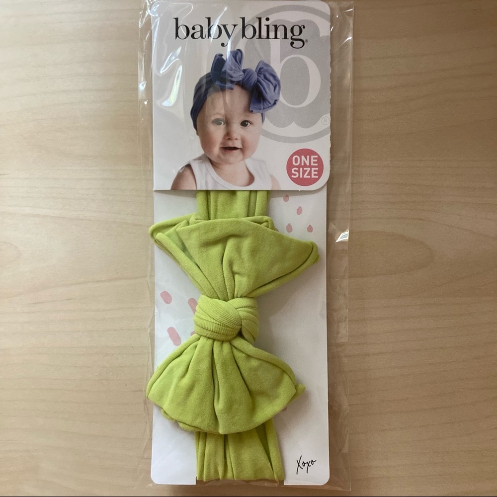 NWT Baby Bling bow